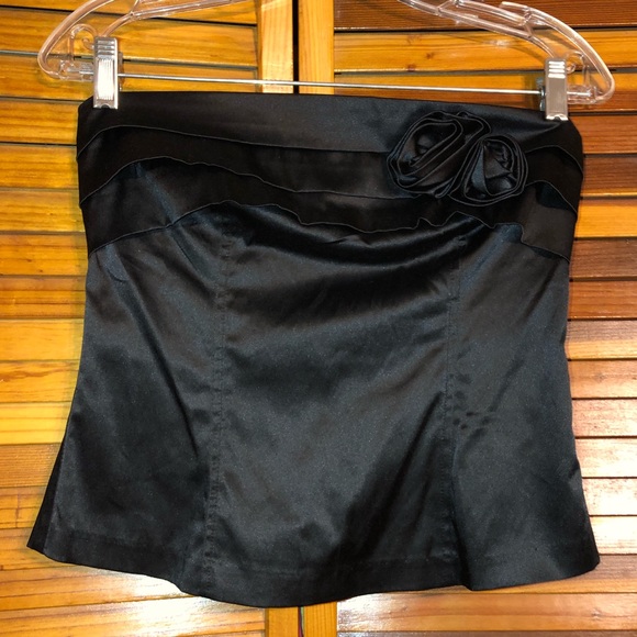 Top - Picture 2 of 4